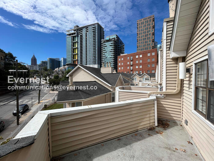 Building Photo - 1050 Piedmont Ave NE