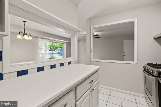 Building Photo - 12654 Dara Dr