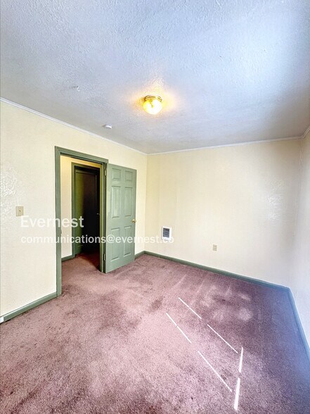Building Photo - 509 3rd St SW