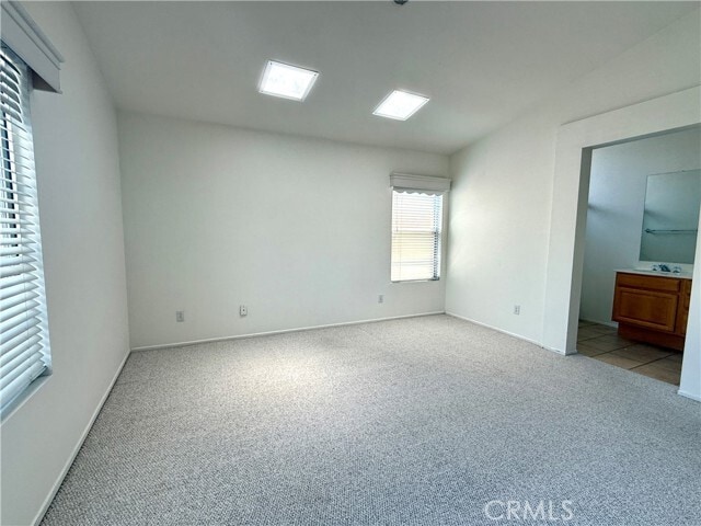 Building Photo - 35 Deerborn Dr