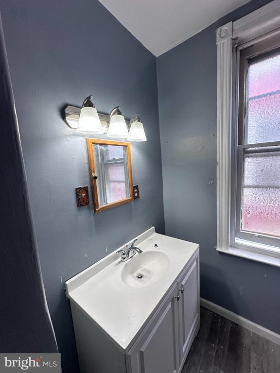 Building Photo - 538 N 58th St
