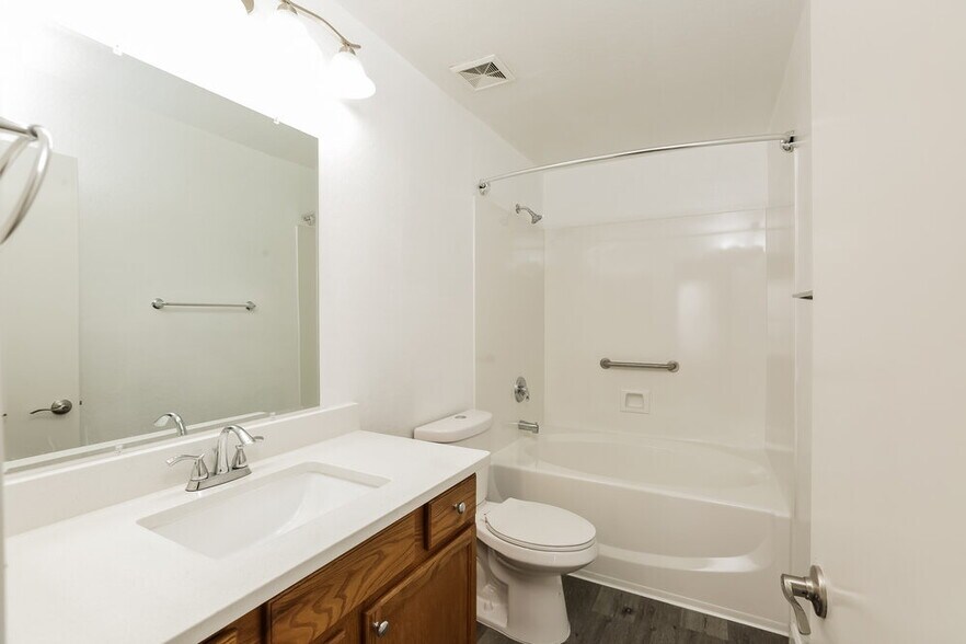 Building Photo - 1629 W Burgess Ln