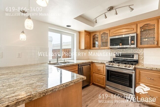 Building Photo - 6888 Batiquitos Dr