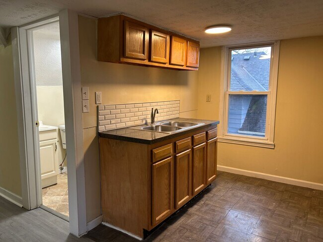 Building Photo - 2681 E 126th St