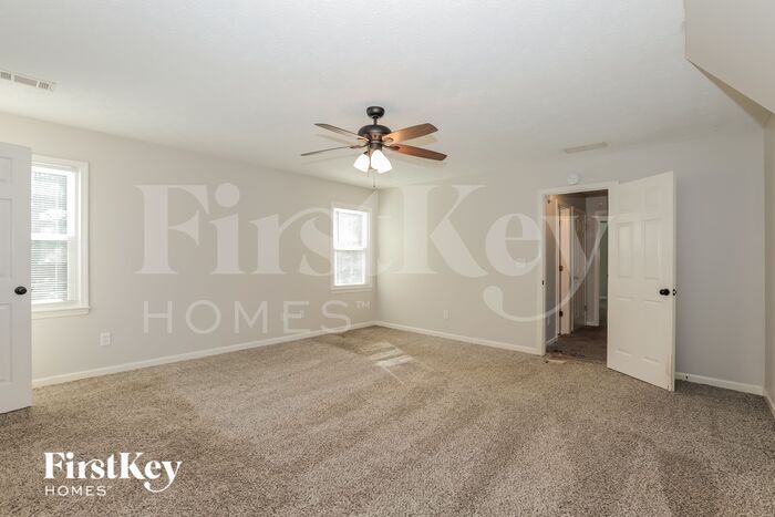 Building Photo - 1280 Burning Bush Dr