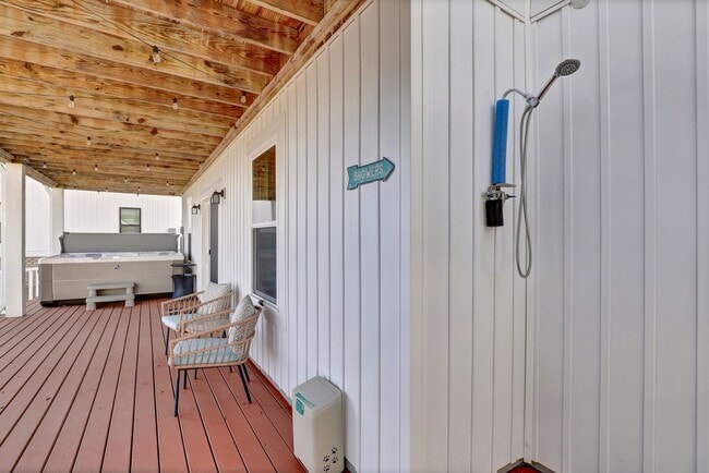 Building Photo - 1059 Meridian Dr