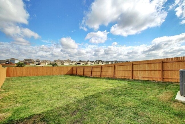 Building Photo - 413 White Steppe Way