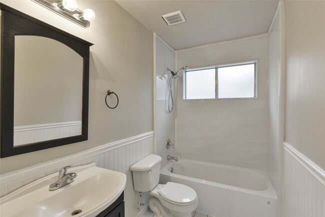 Building Photo - 17547 Monsoon Ct