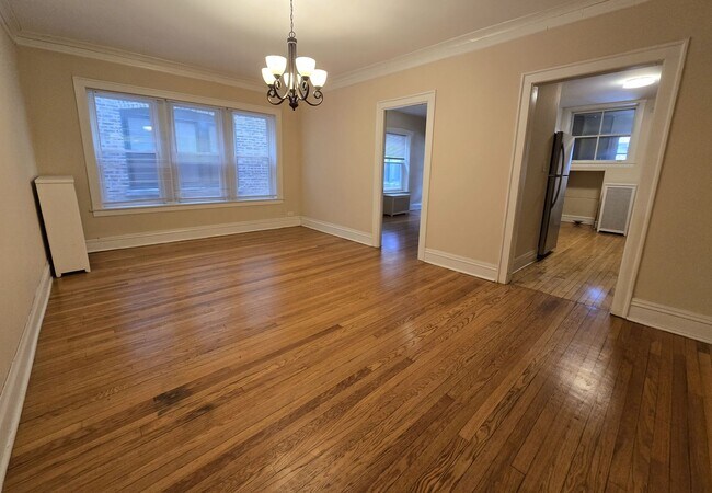 Building Photo - 4021 N Mozart St