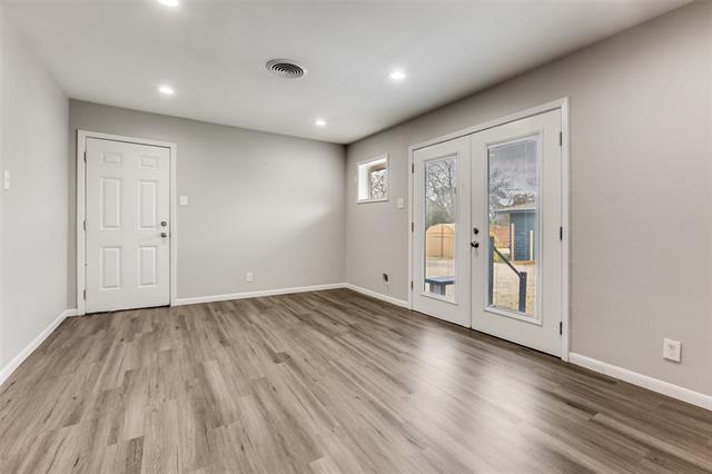 Building Photo - 1308 Northlake Dr