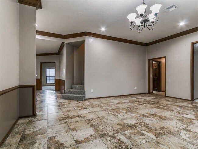 Building Photo - 1117 NW 198th St