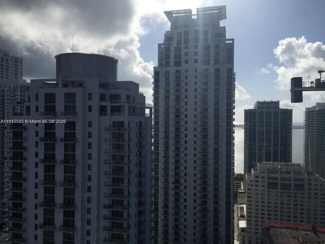 Building Photo - 1100S S Miami Ave