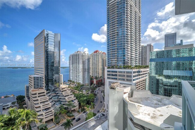 Building Photo - 951 Brickell Ave