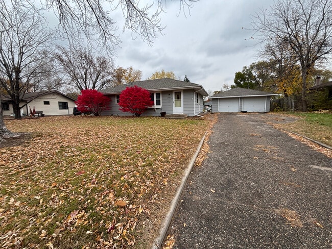 Building Photo - 8471 Hilo Ln S