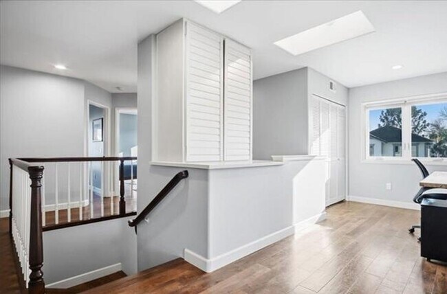 Building Photo - Refined Coastal Living in One of Carlsbad’s Most Exclusive Communities