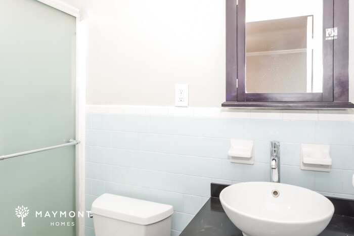 Building Photo - 1231 Freemont St SW