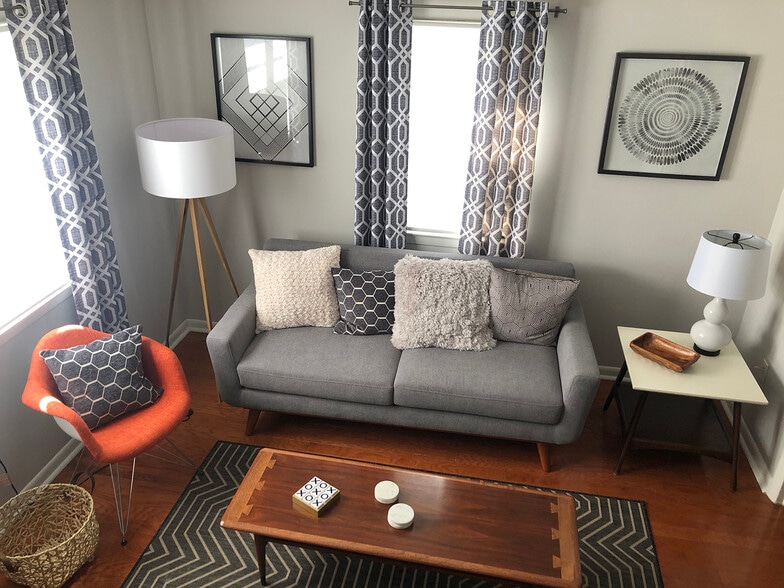 Living Room - 33 E 9th St