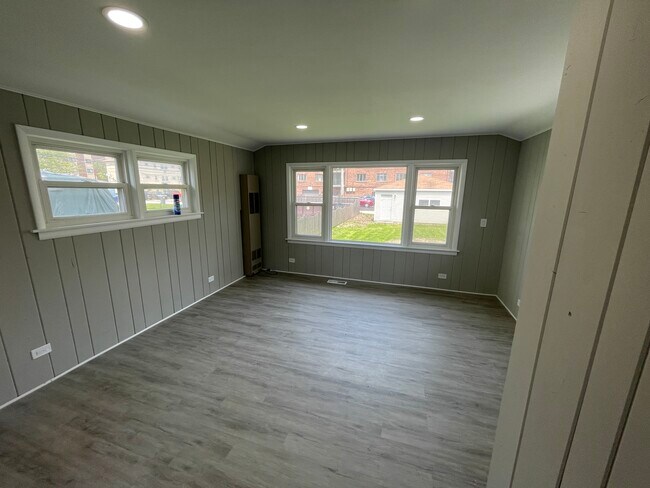 Master BR view 1 - 1550 Oakwood Ave