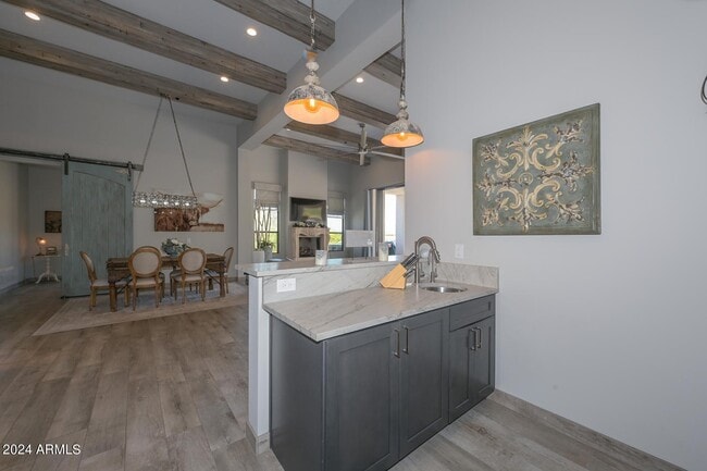 Building Photo - 5861 E Cloud Rd