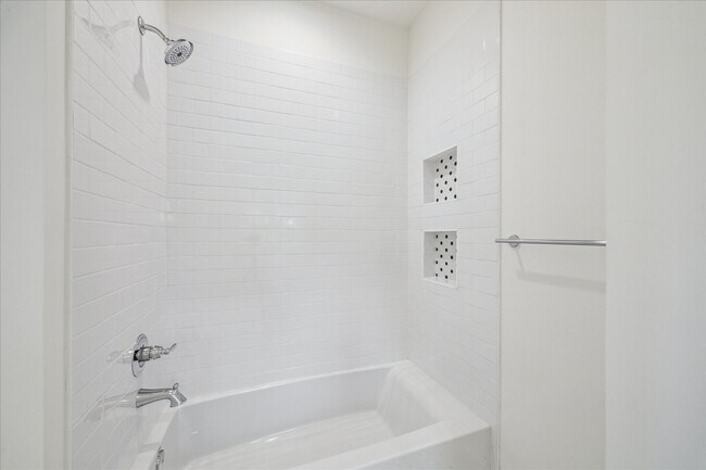 Building Photo - 1518 31st St