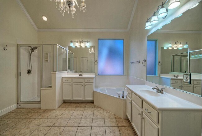 Building Photo - 7216 Via Correto Dr