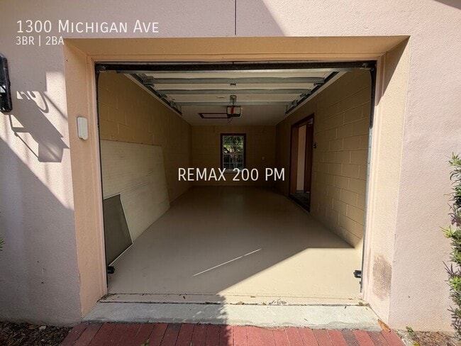 Building Photo - 1300 Michigan Ave