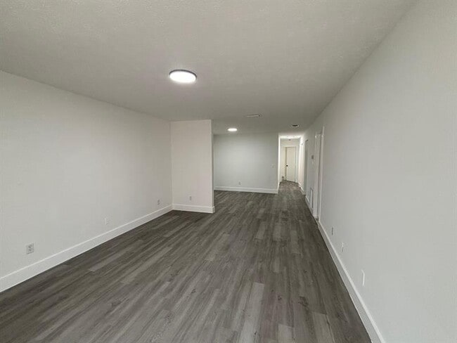 Building Photo - 522 N 15th St