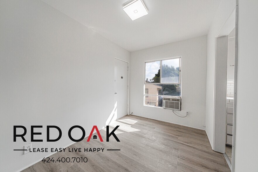 Building Photo - 3334 W 83rd St