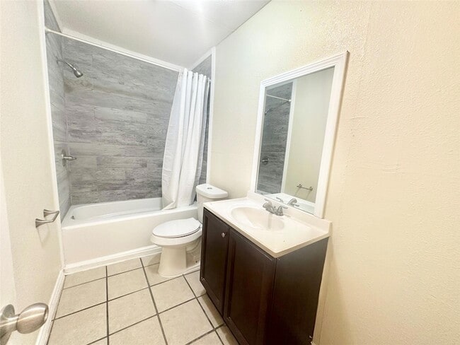 Building Photo - 5101 Purple Sage Dr