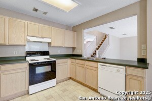 Building Photo - 10831 Winter Creek