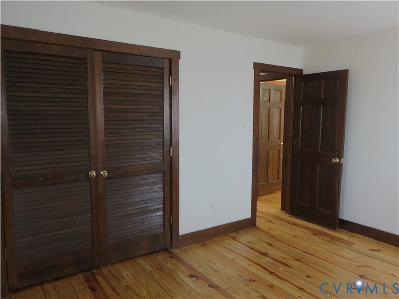 Building Photo - 4261 Old Buckingham Rd