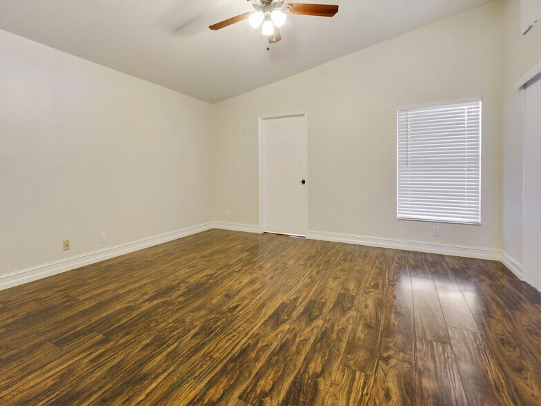 Building Photo - 21020 Woodspring Ave