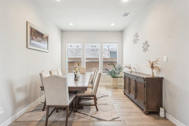 Building Photo - 29446 Westhope Dr