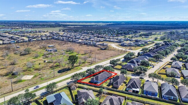 Building Photo - 5643 Walnut Glen Ln