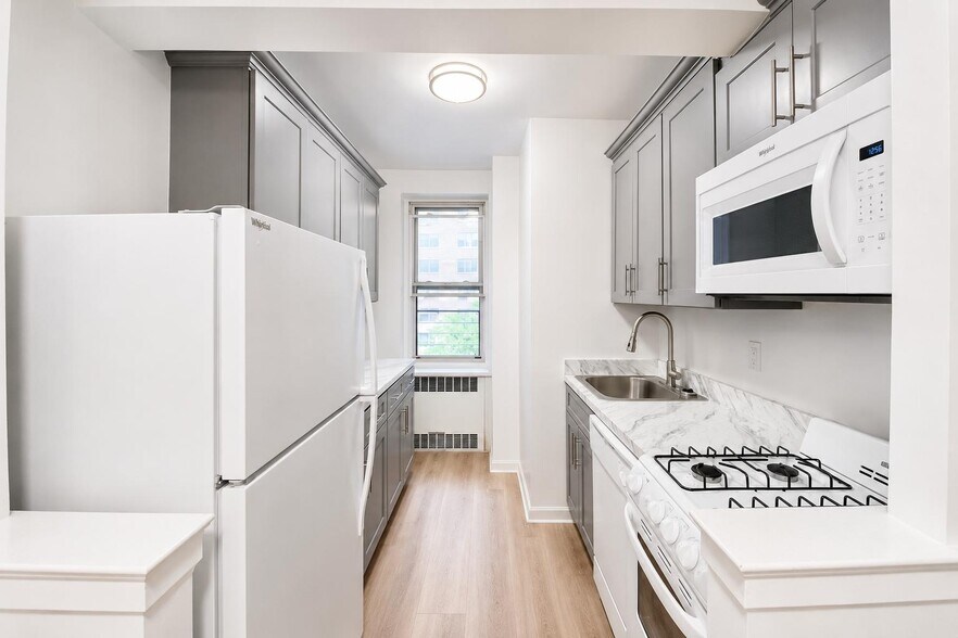 Building Photo - 500 Kappock St