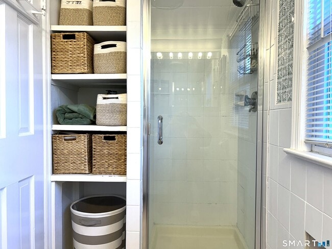 Building Photo - 80 Ridgewood Ave