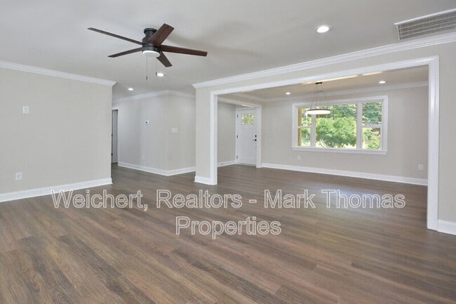 Building Photo - 1705 Mason Rd