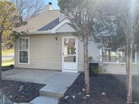 Building Photo - 50 Olde Wagon Rd