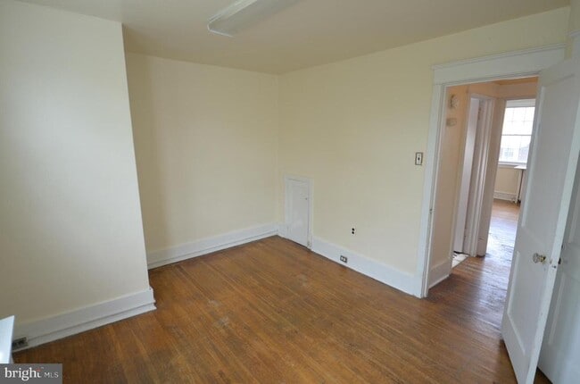 Building Photo - 3422 Tilden St