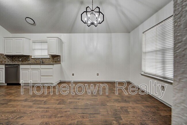 Building Photo - 16416 Oconee Creek Dr