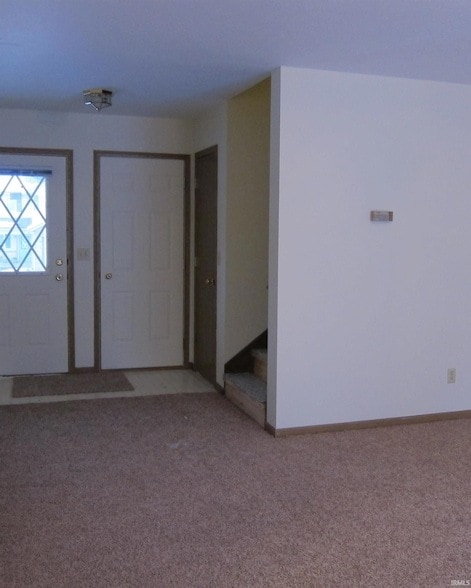 Building Photo - 1040 Forest View Dr N