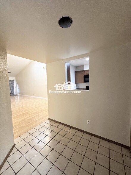 Building Photo - 9279 N 47th Dr