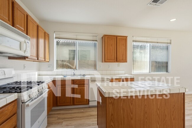 Building Photo - 11501 Pyrites Way