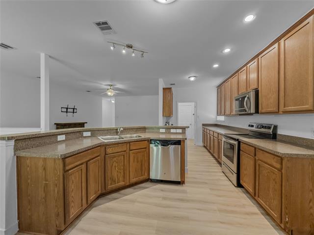 Building Photo - 138 Lipan St