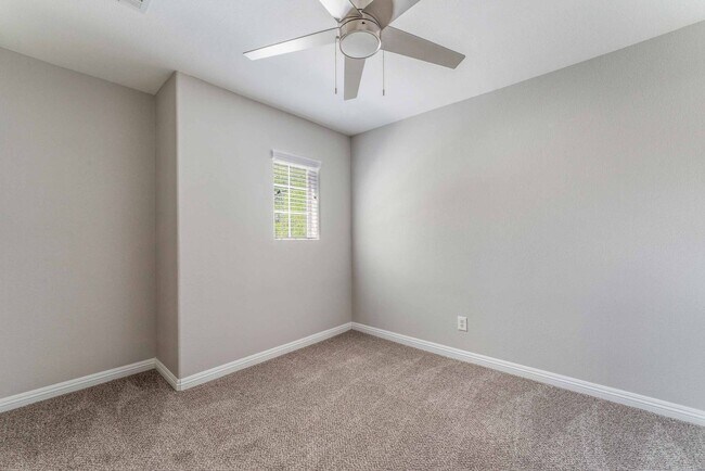 Building Photo - Beautiful 3 Bedroom Home for Rent in North Las Vegas