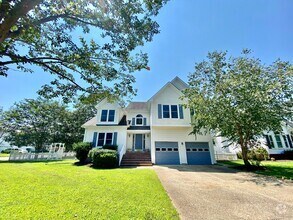 Building Photo - 3-Bedroom Home in Hillcrest Farms on Corne...