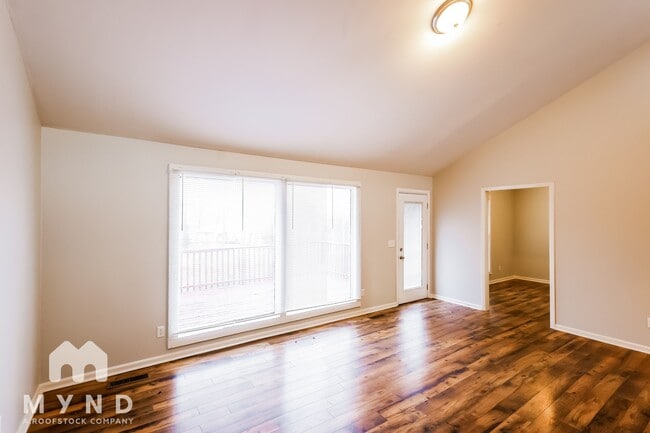 Building Photo - 3221 Fieldale Dr