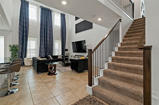 Building Photo - 14010 Hartford Heights Wy