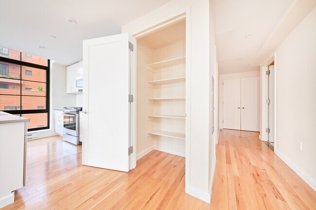 Building Photo - Gorgeous Two Bedroom with Floor to Ceiling Windows