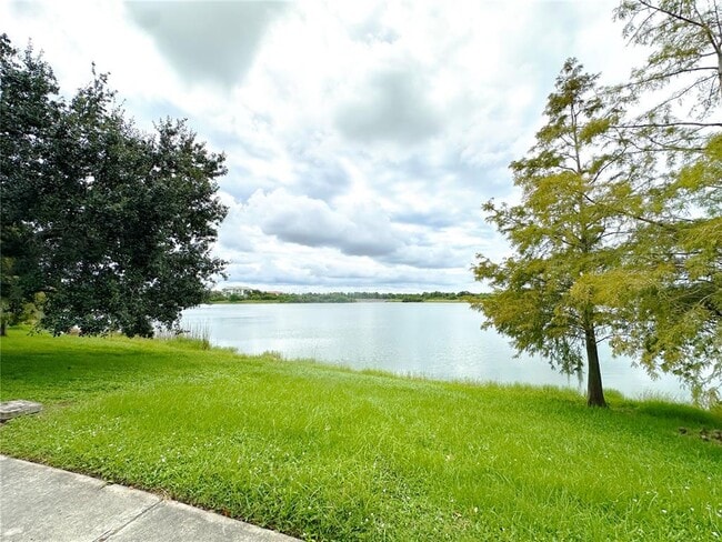 Building Photo - 5036 Shoreway Loop